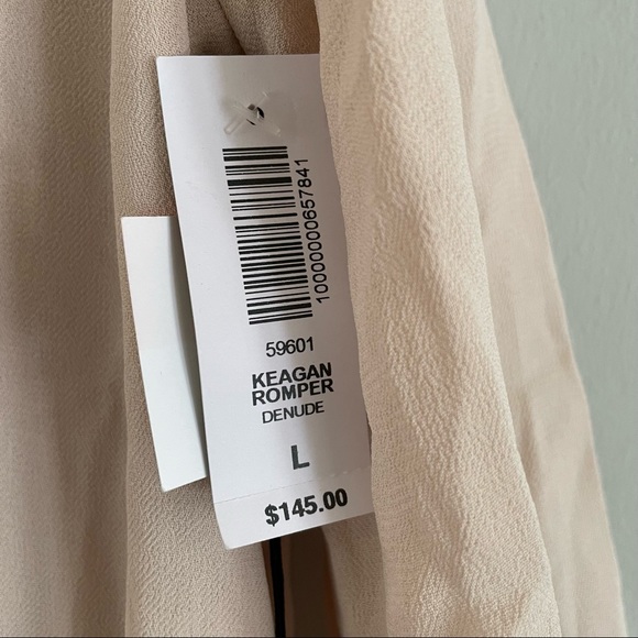 Azitzia Babaton Keagan Crepe Romper w/ Tie Waist -NWT Cream Size L - Picture 10 of 16